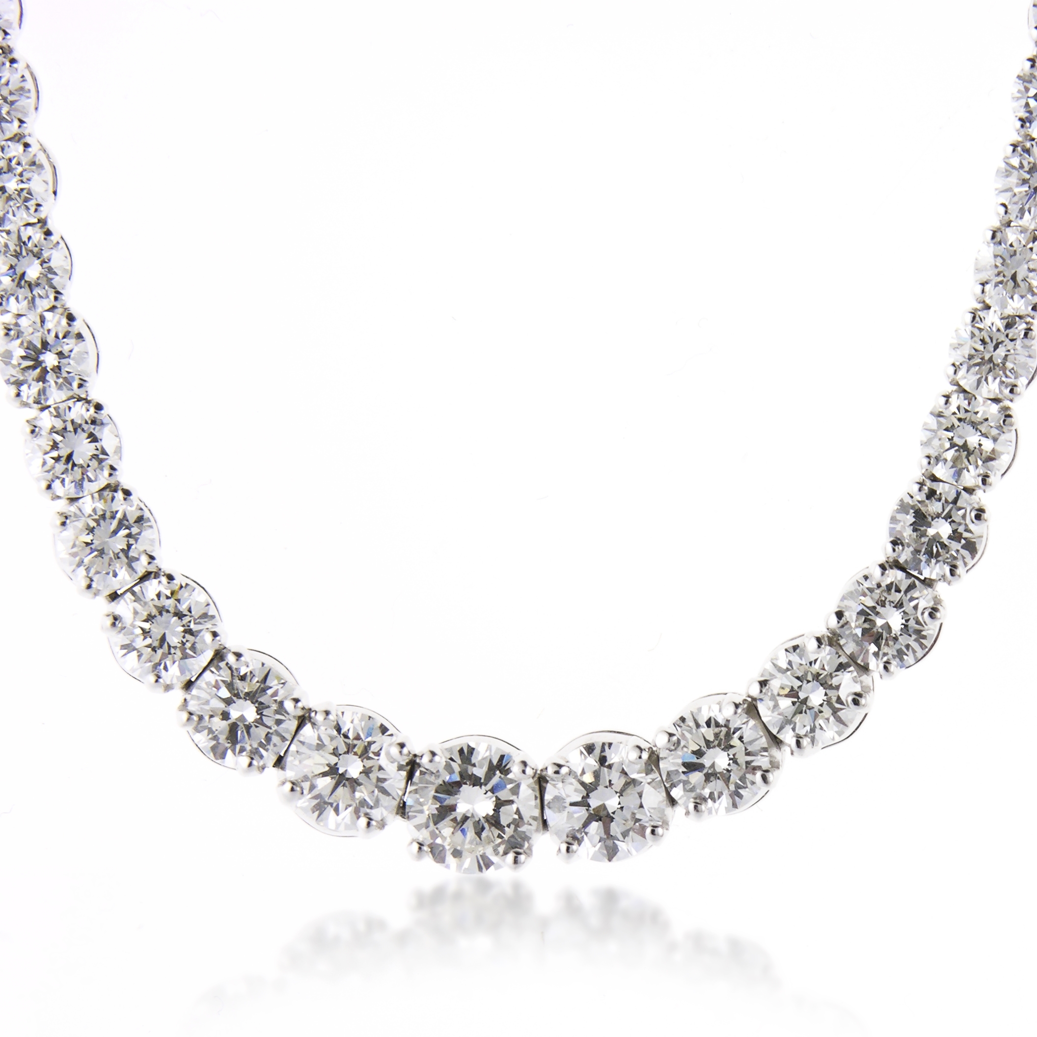 15.22ct Diamond 18k White Gold Graduated Riviera(Tennis) Necklace
