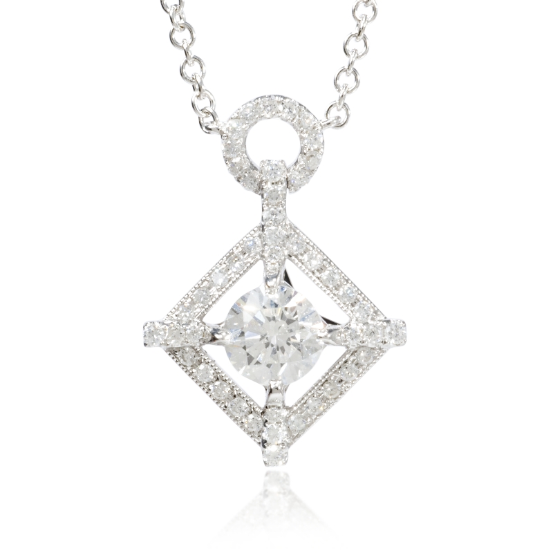 22ct Diamond Antique Style 18k White Gold Pendant Necklace