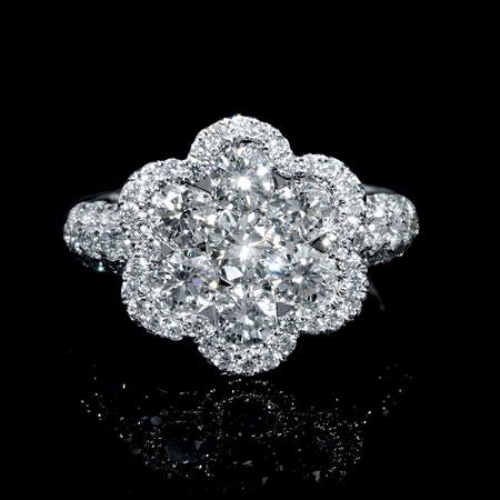 2.15ct Diamond 18k White Gold Scallop Edge Flower Ring