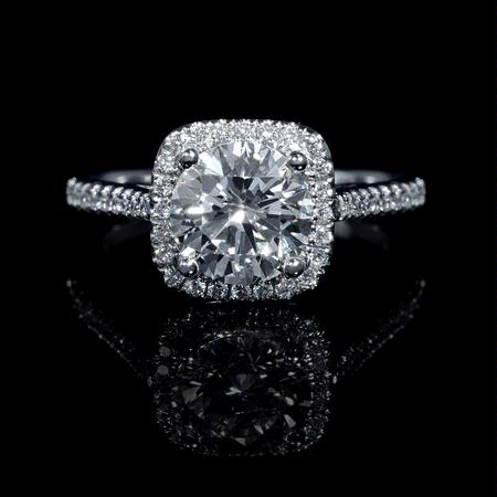 .22ct Diamond 18k White Gold Halo Engagement Ring Setting