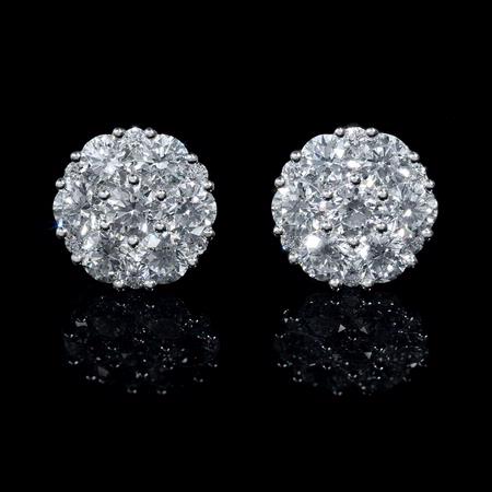 2.82ct Diamond 18k White Gold Cluster Earrings