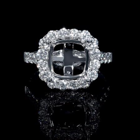 1.33ct Diamond 18k White Gold Halo Engagement Ring Setting