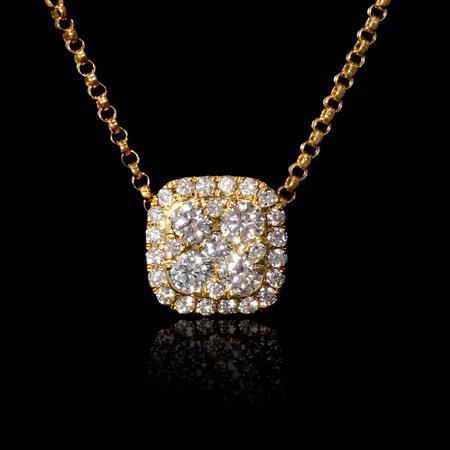 Diamond 18k Yellow Gold Pendant Necklace