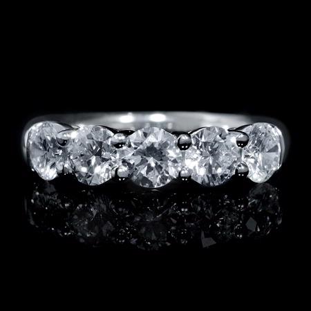 2.00ct Diamond 18k White Gold Wedding Band Ring