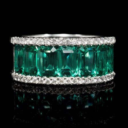 Diamond and Emerald 18k White Gold Ring  