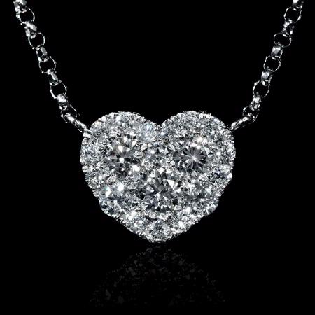 Diamond Heart Shaped 18k White Gold Pendant Necklace 